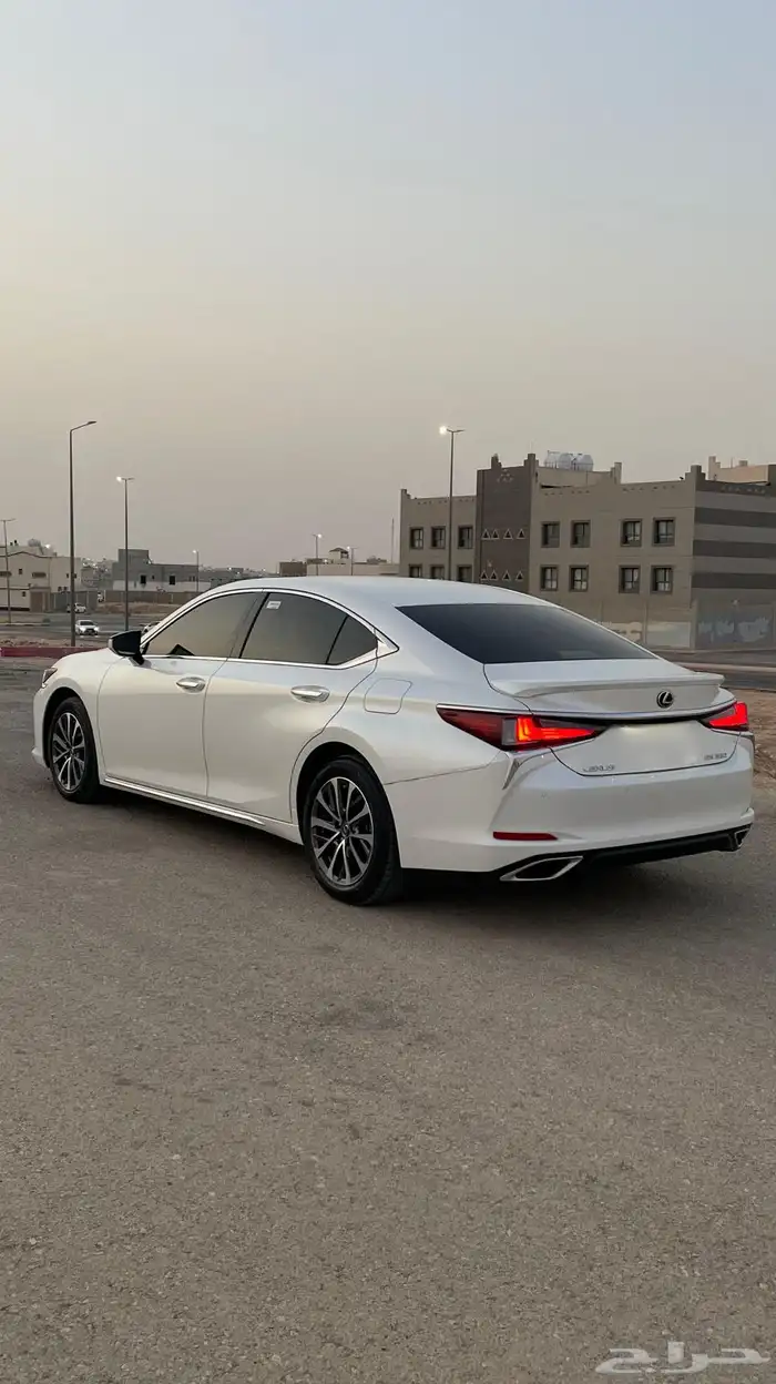 لكزس 2024 ES350 شبة أصفار 3