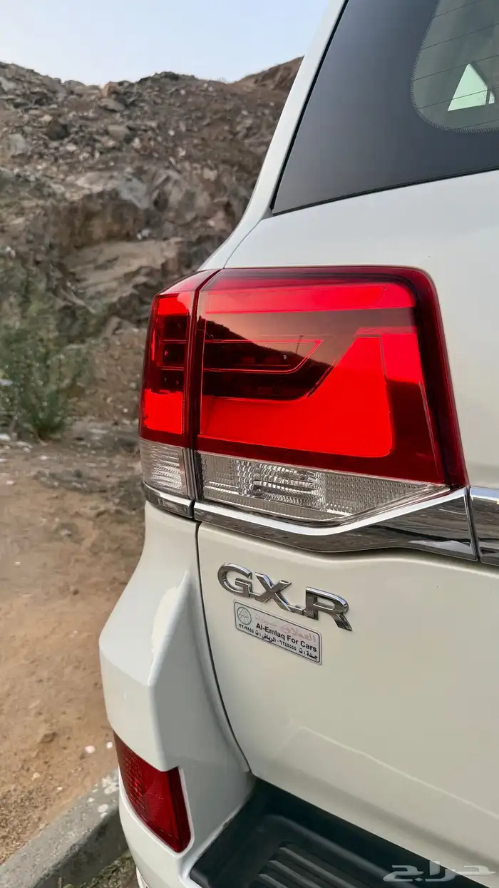 لاندكروزر GXR 2016 فل كامل 8 سرندل 13