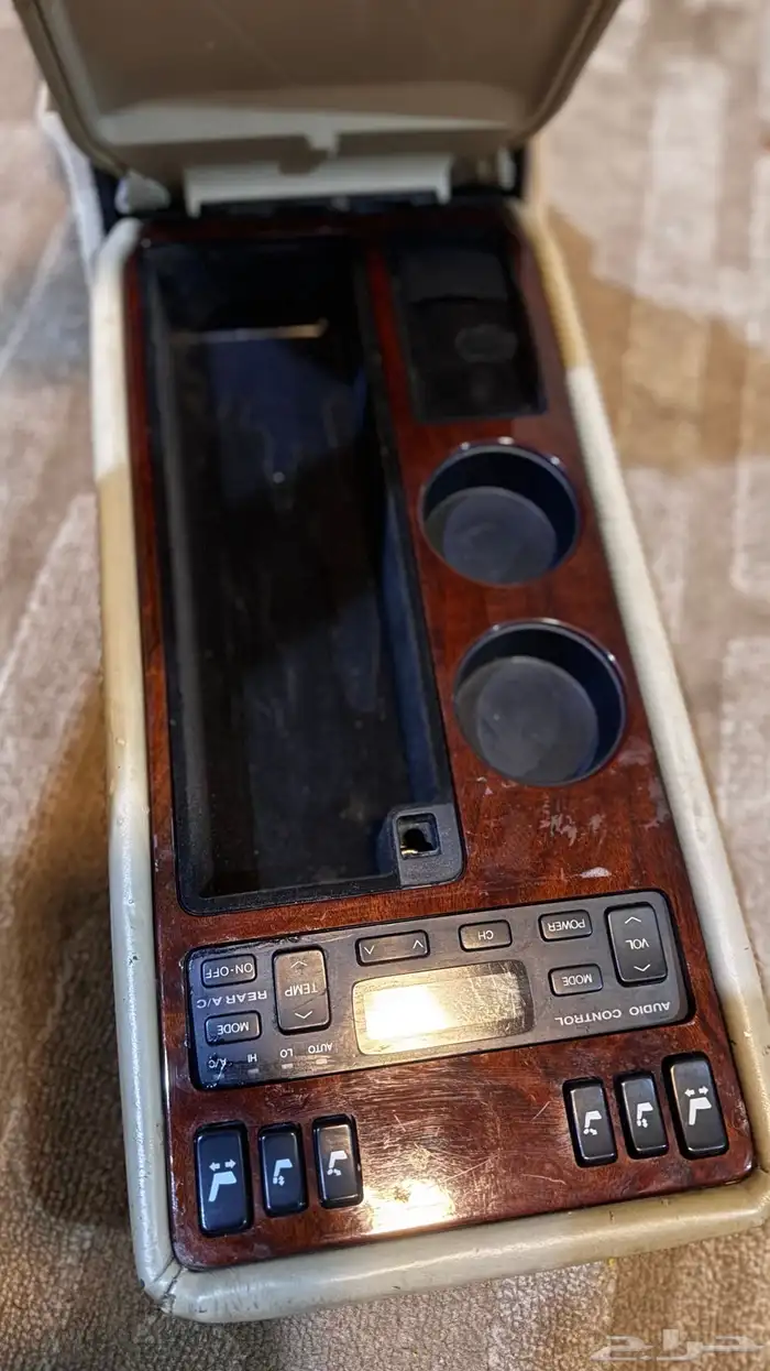 تكاية لكزس 2