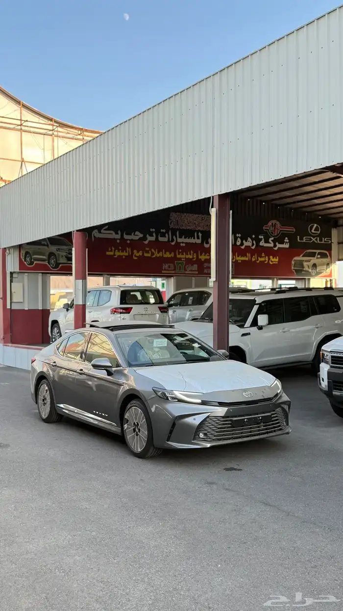 تويوتا كامري LEهايبرد 2025 كاش وتقسيط 2