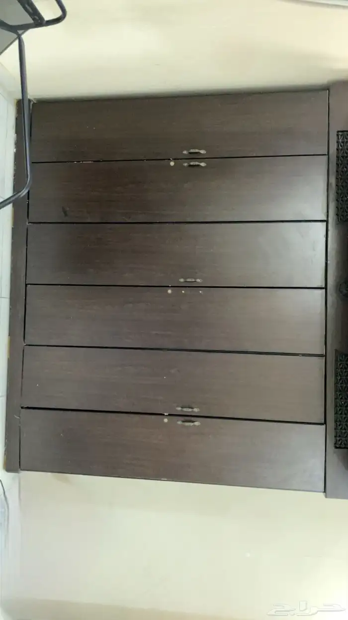 دولابب ملابس خشبي 0