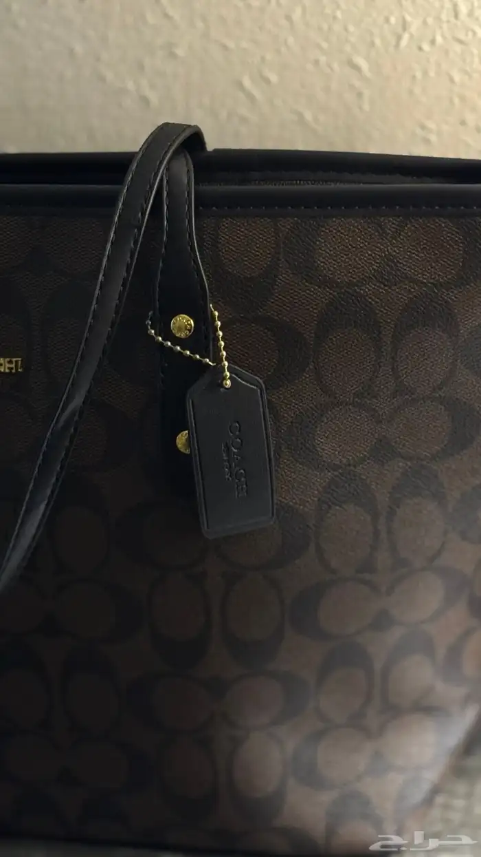 شنطة فندي وشنطة كوتش جديده نظيفه 5