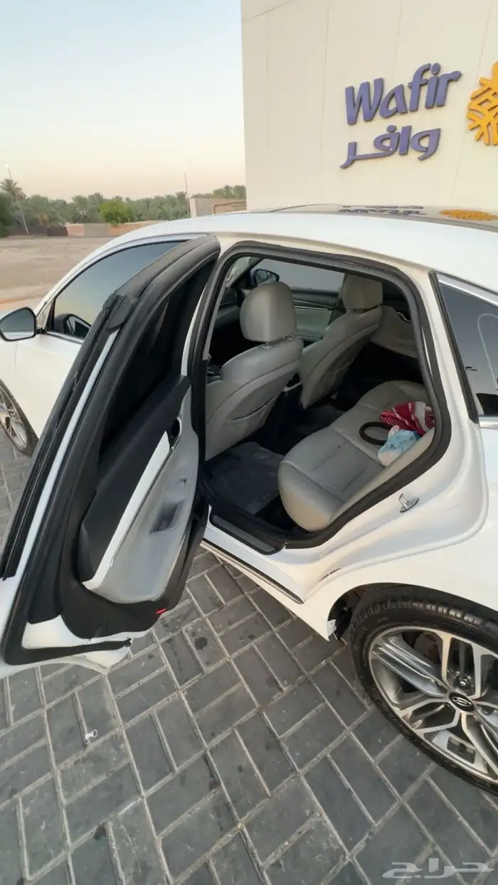 للبيع هونداي ازيرا 2018 6