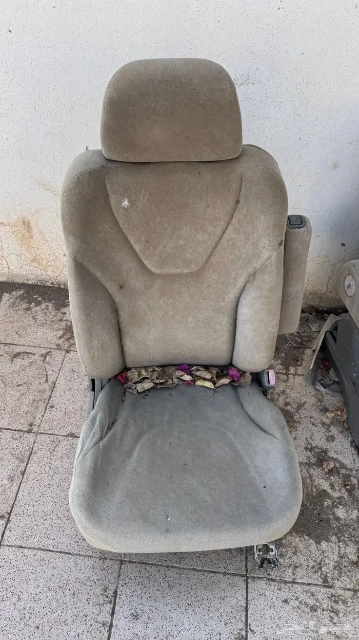 مقاعد سيارة 0