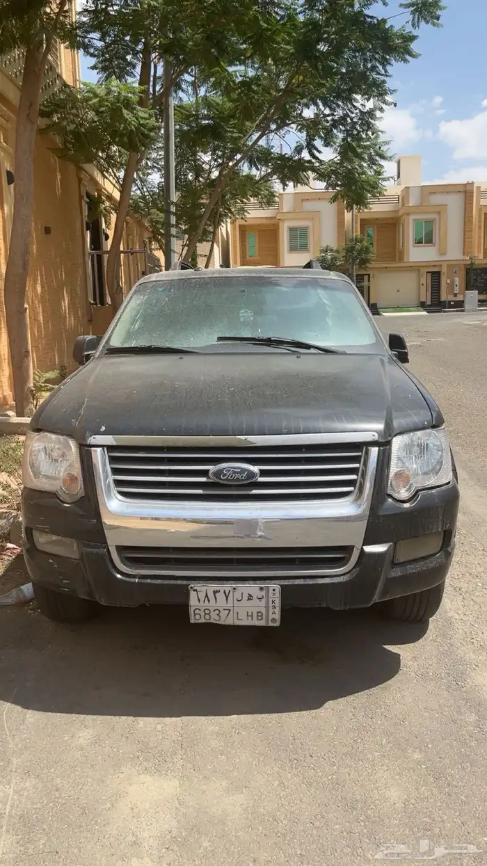 اكسبلورر ممشى 350لون اسود مرشوش كامل وفيه دقات نص فل 3