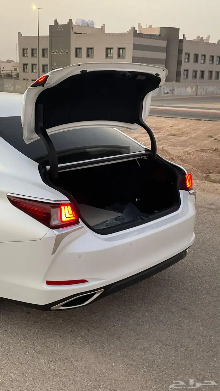 لكزس 2024 ES350 شبة أصفار 19