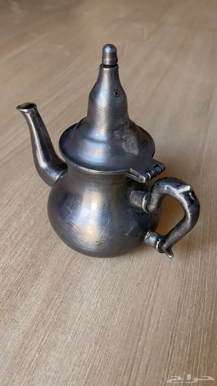 ابريق ثقيل قديم من فضه 3