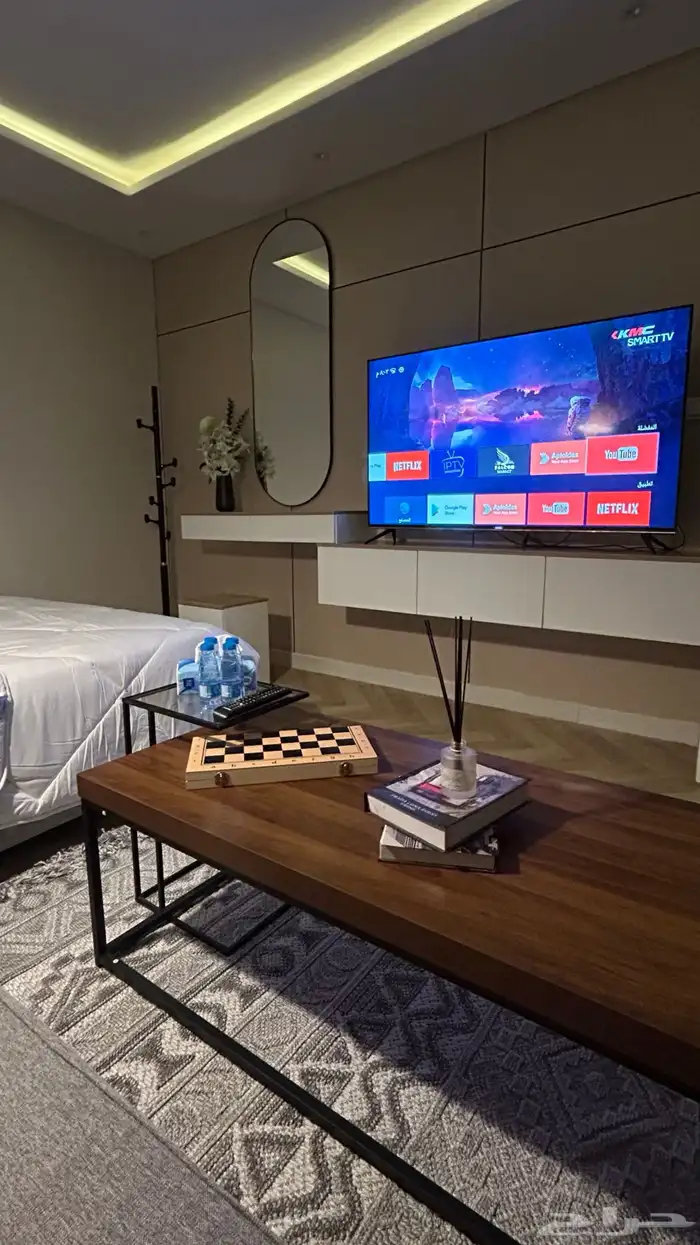اثاث استديو او للتقبيل 1