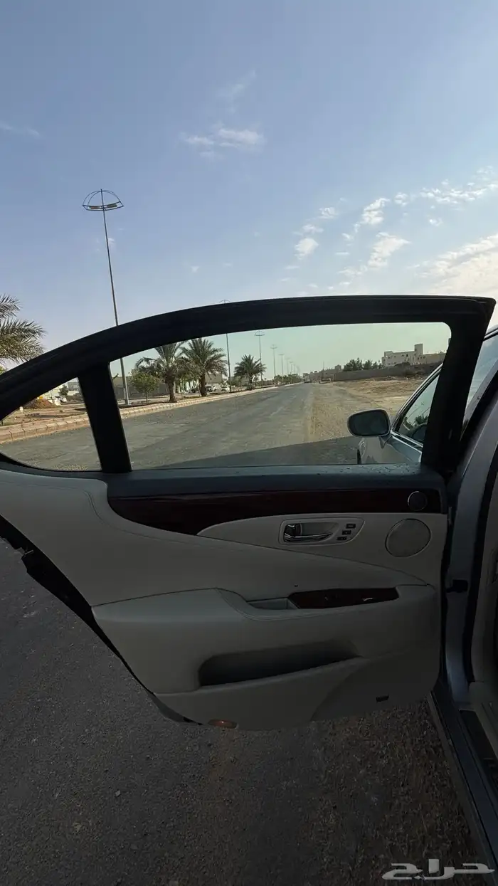 للبيع لكزس LS 460 2007 11