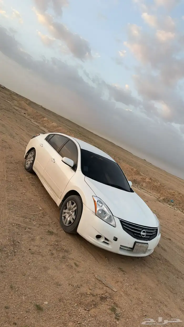 للبيع تشليح التيماء 2010 قير عادي 4 سلندر 4