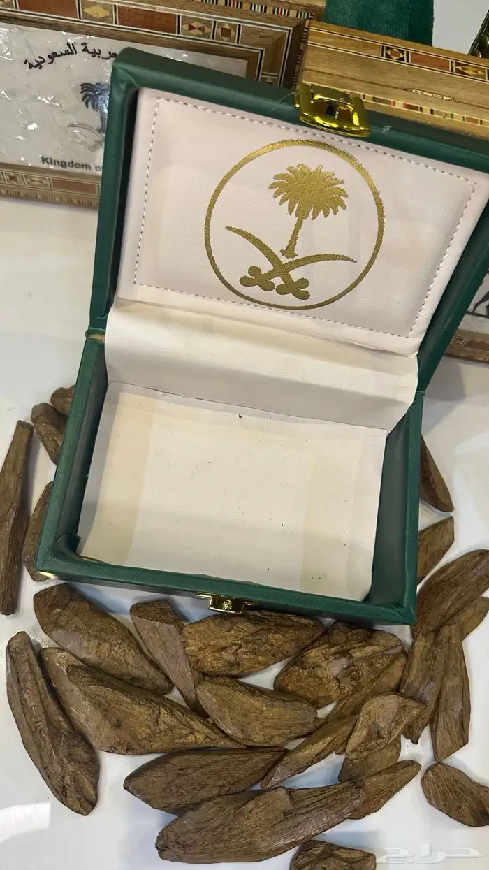 صندوق خشبي بجلد ايطالي فاخر عود 6