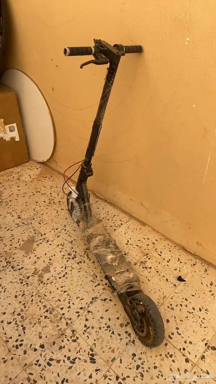 سكوتر شومي جديد الخاربة الي فيه بس بطريه او حدي به 400 3