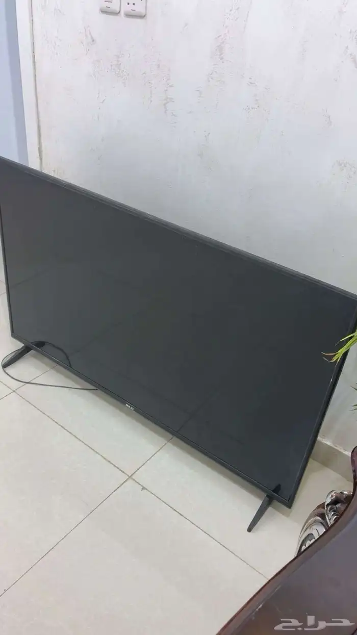 شاشه للبيع على وضعه الراهن 1