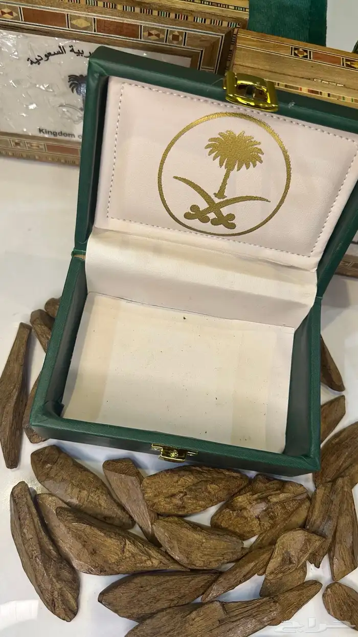 صندوق خشبي بجلد ايطالي فاخر عود 2