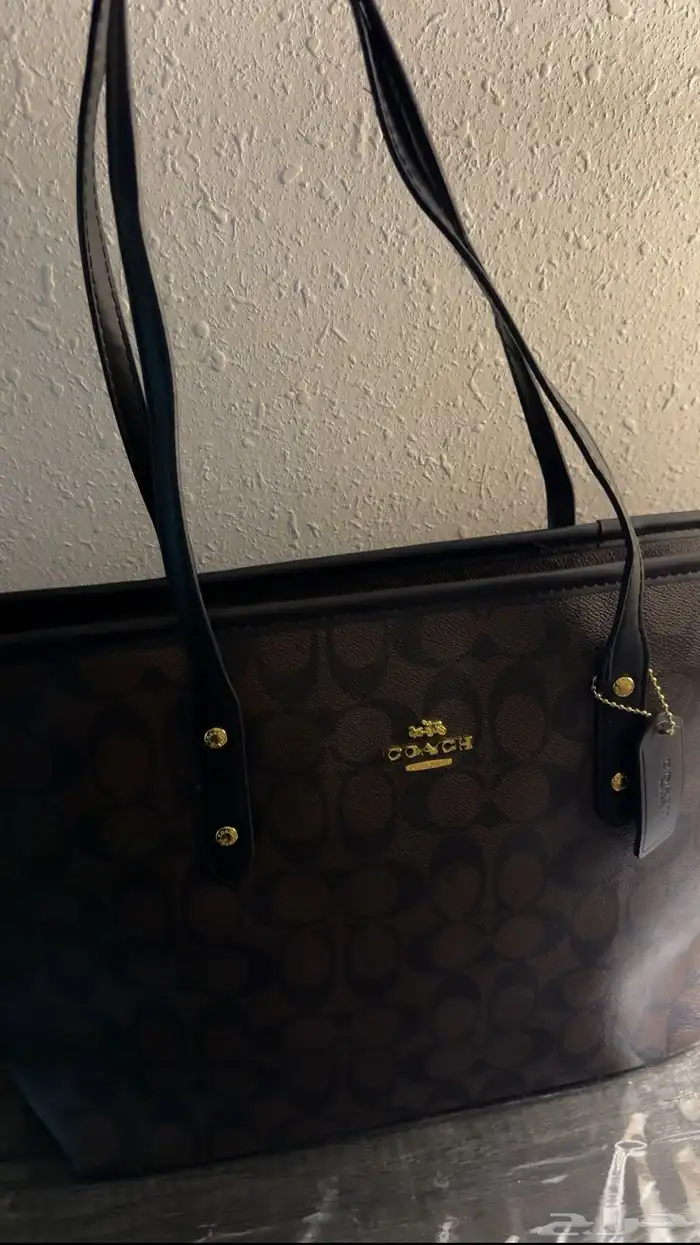 شنطة فندي وشنطة كوتش جديده نظيفه 3