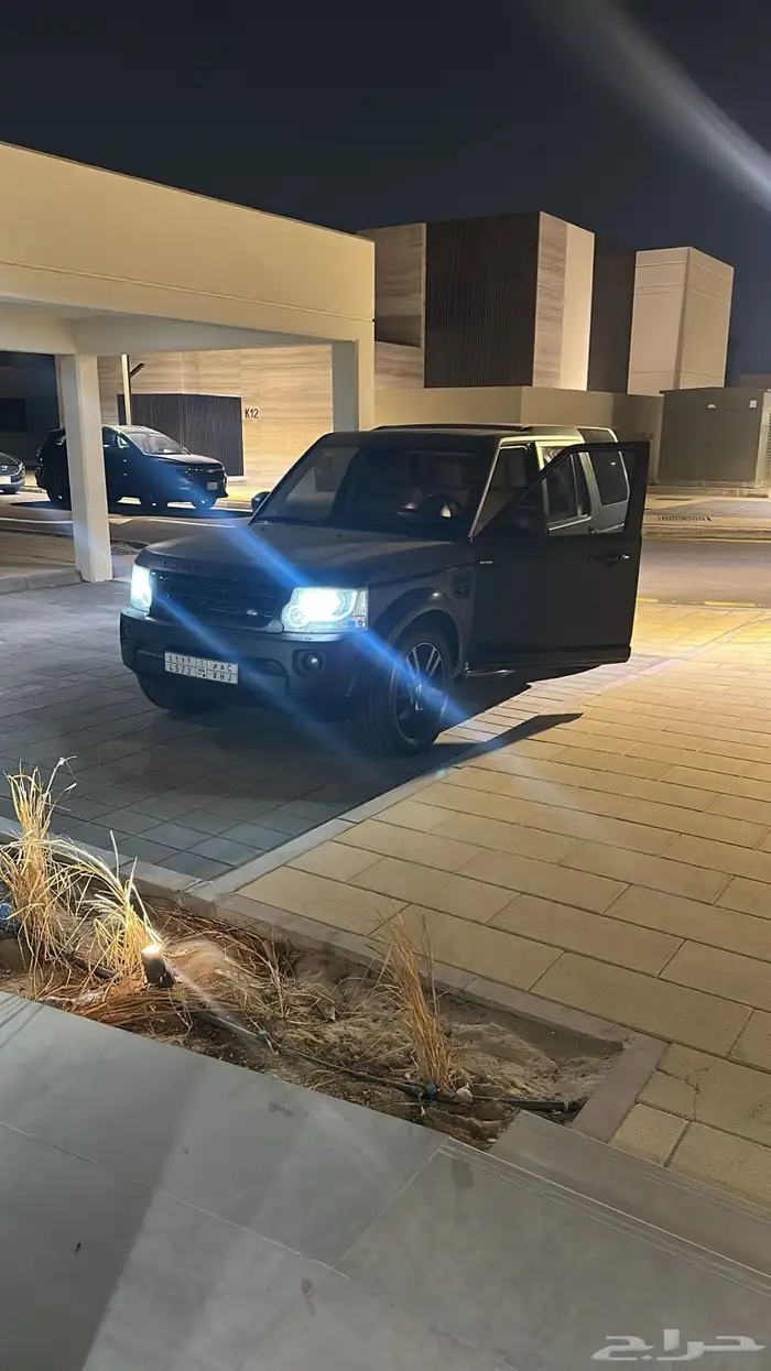 لاند روفر LR4 8