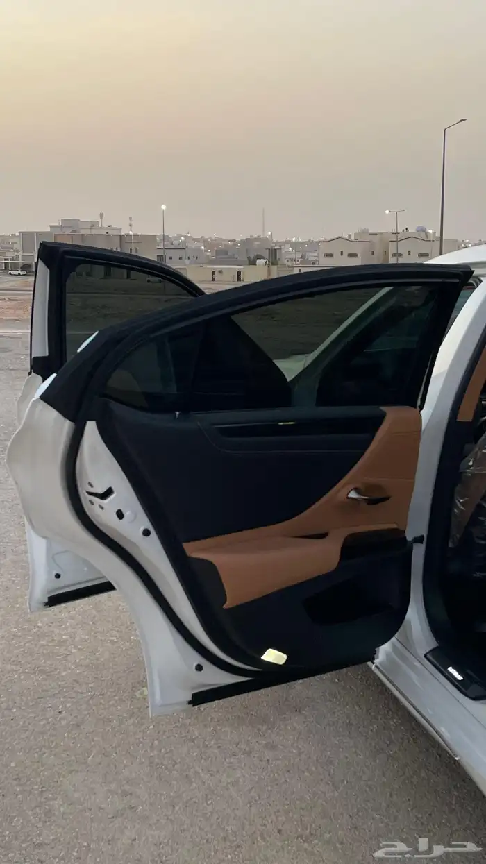 لكزس 2024 ES350 شبة أصفار 10