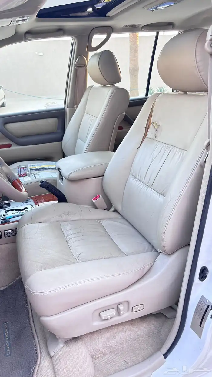 وارد البازعي 2005 من النوادر VXR-4 لاندكروزر 32