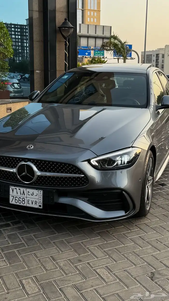 مرسيدس c200 زيرو 2024 3