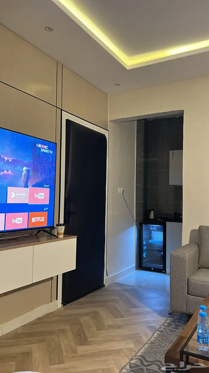 اثاث استديو او للتقبيل 10