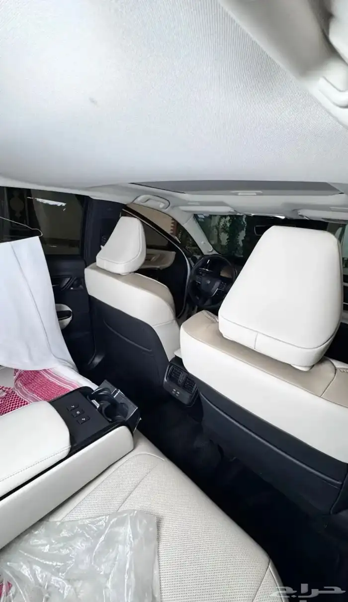 كراون للبيع 2023 3