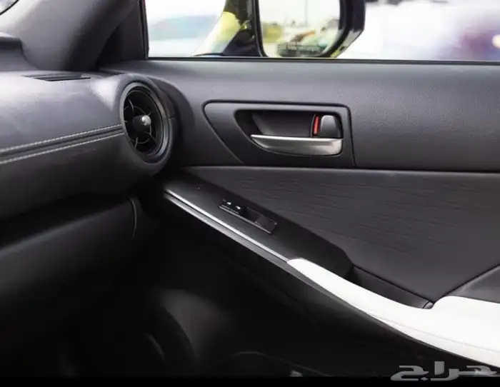 لكزس اي اس LEXUS IS 500 RWD SEDAN موديل 2023 21