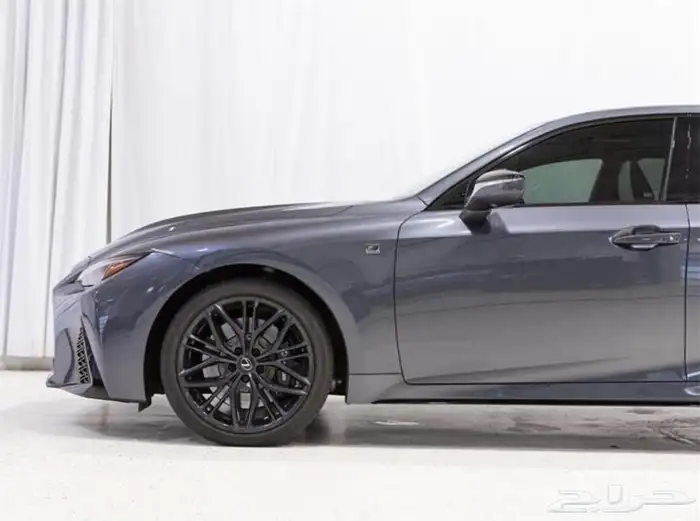 لكزس اي اس LEXUS IS 500 RWD SEDAN موديل 2023 6