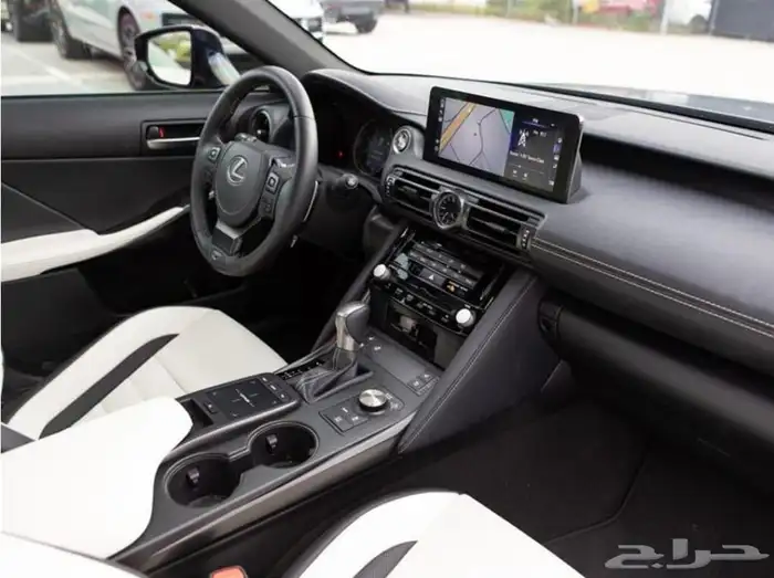 لكزس اي اس LEXUS IS 500 RWD SEDAN موديل 2023 18
