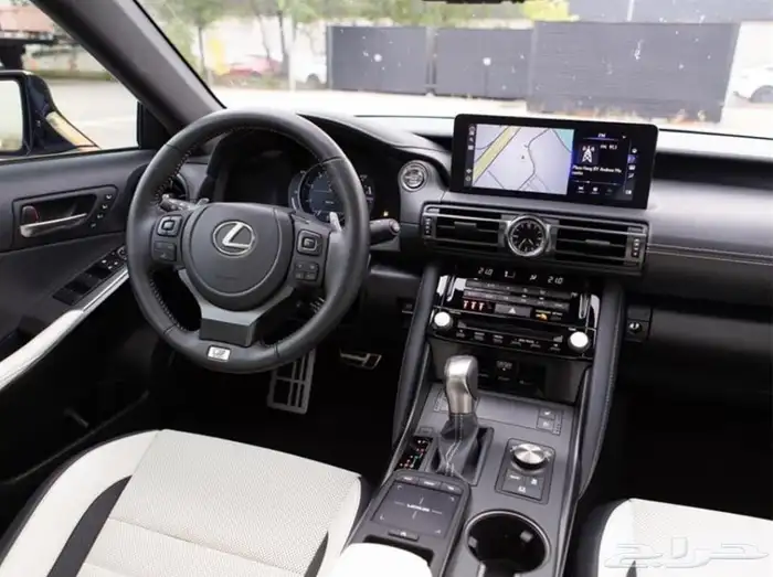 لكزس اي اس LEXUS IS 500 RWD SEDAN موديل 2023 13
