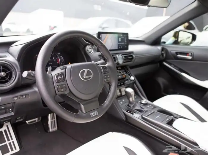 لكزس اي اس LEXUS IS 500 RWD SEDAN موديل 2023 12