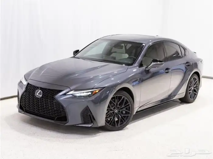 لكزس اي اس LEXUS IS 500 RWD SEDAN موديل 2023 3