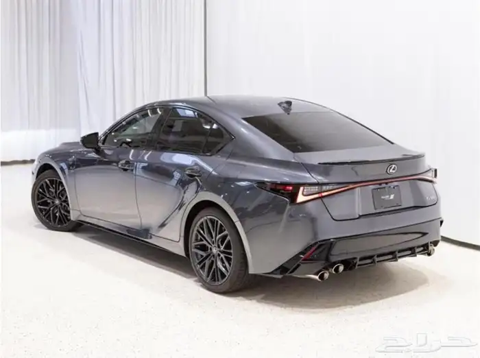 لكزس اي اس LEXUS IS 500 RWD SEDAN موديل 2023 4