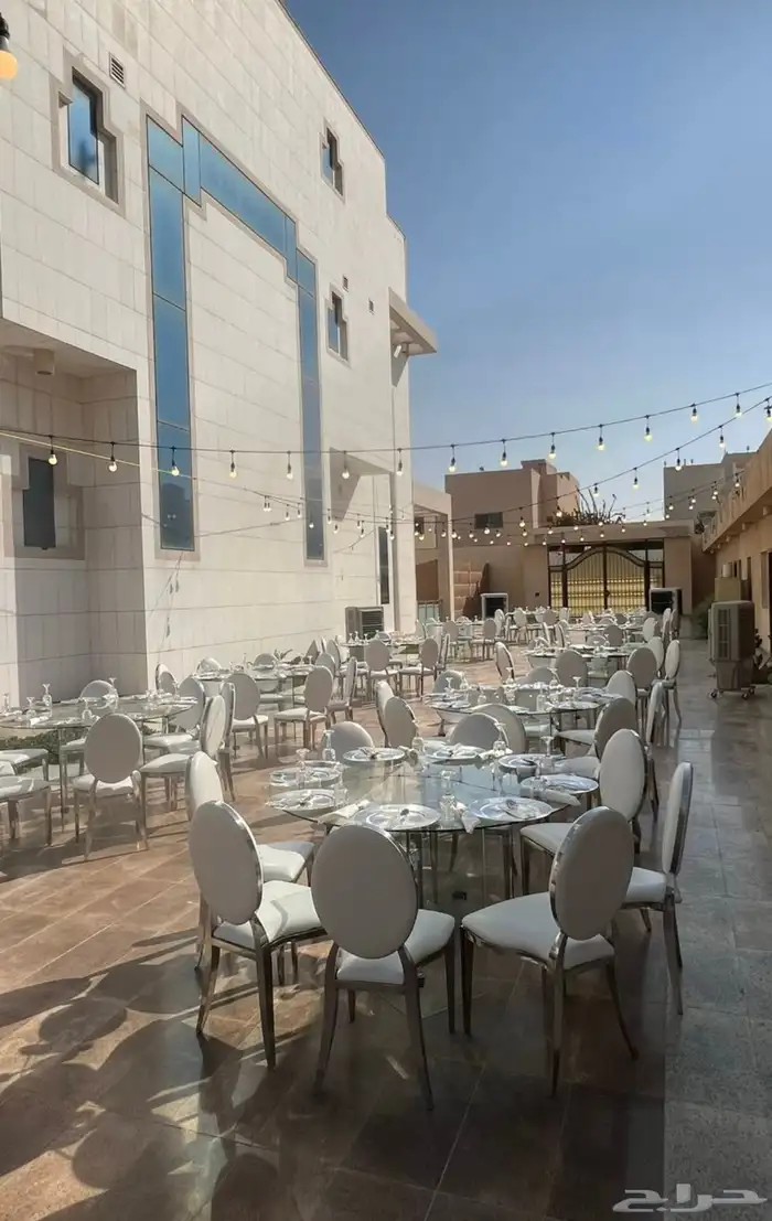 تاجير طاولات طعام 7