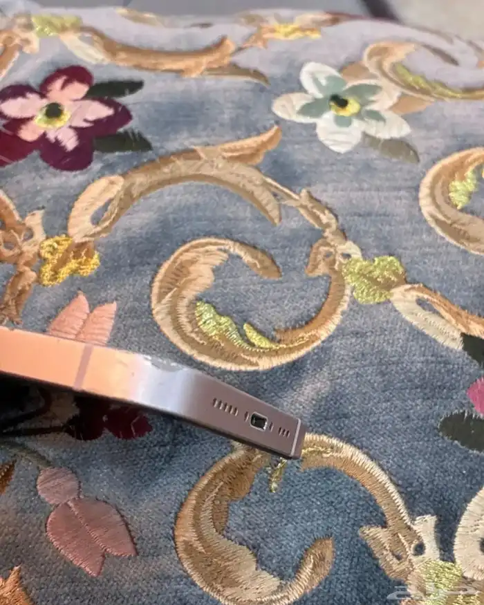 جوال 13 128 قيقا وردي 4