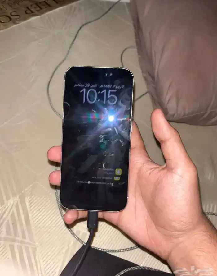 ايفون 15 برو نضيف 1