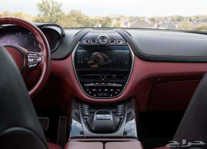 2021 Aston Martin DBX AWD 7