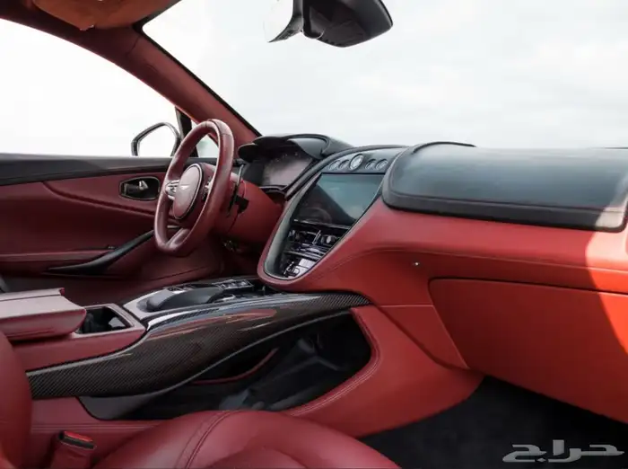 2021 Aston Martin DBX AWD 8