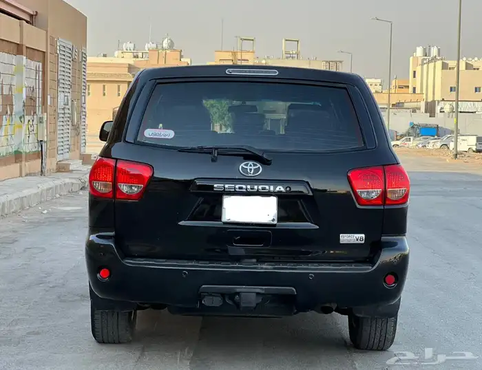 تويوتا سيكويا 2013 18