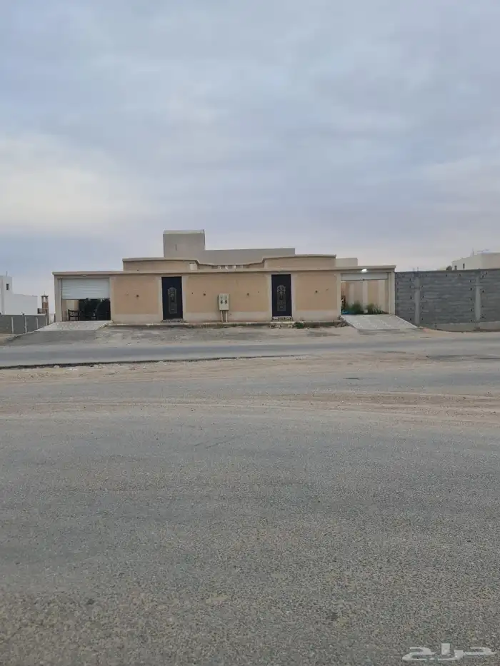 للبيع استراحة قسمين بحي الريان حفر الباطن 2