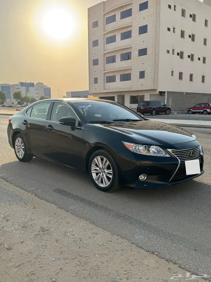للبيع لكزس ES350 موديل 2015 فل كامل 5