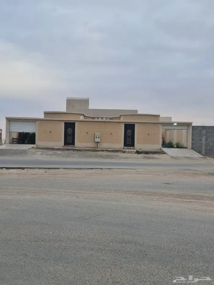 للبيع استراحة قسمين بحي الريان حفر الباطن 3