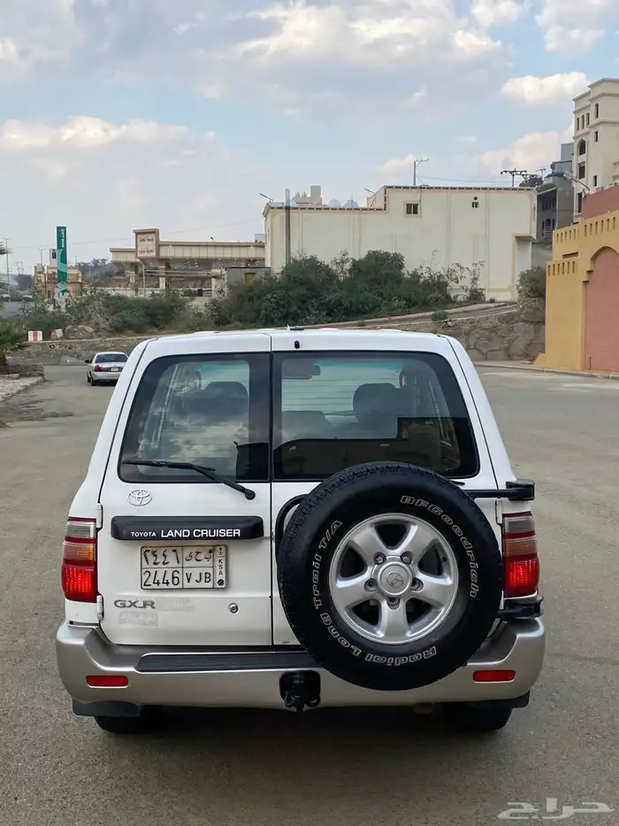 جيب لاند كروزر 2000 5