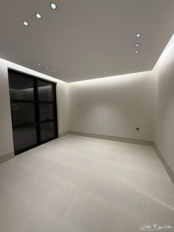 فلة مساحة 200 م حي المهدية 14