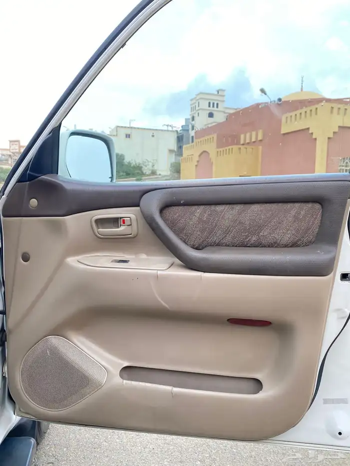 جيب لاند كروزر 2000 9