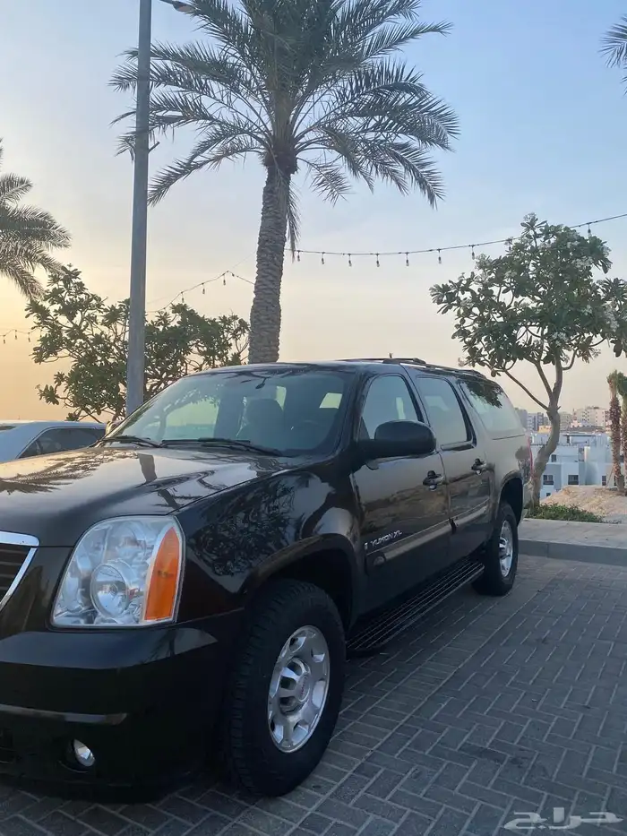 يوكن xl 2009 اول مالك  ممشى قليل  نظيف 3