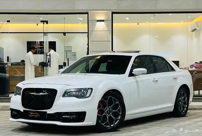كرايزلر 2015 V6 S ( بحالة ممتازة ) 1