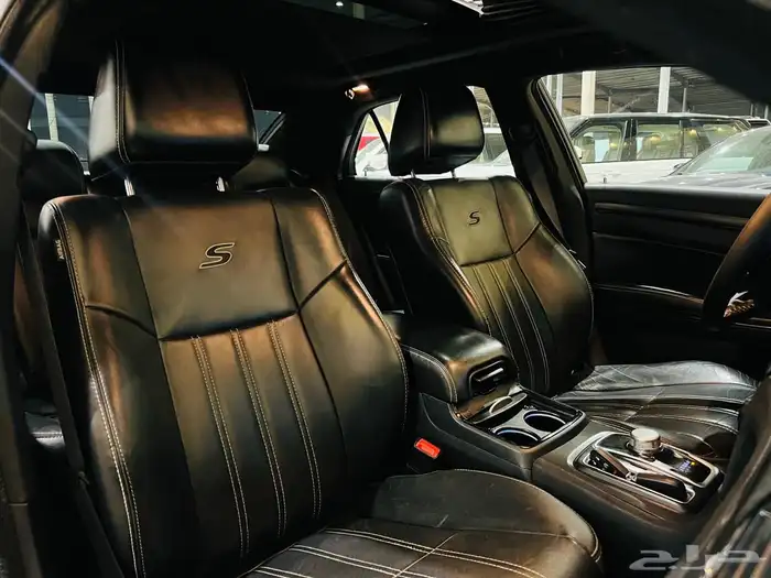كرايزلر 2015 V6 S ( بحالة ممتازة ) 4