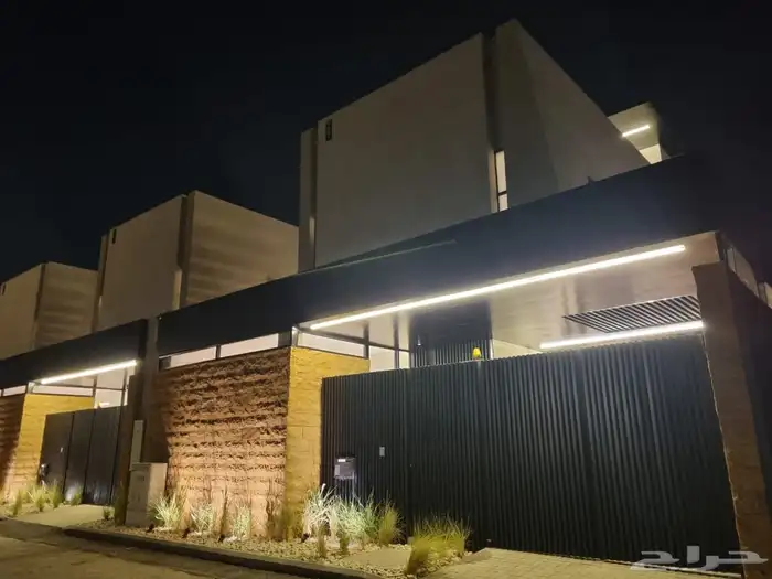 للبيع فيلا فاخره مودرن بحي الرفيعه 2