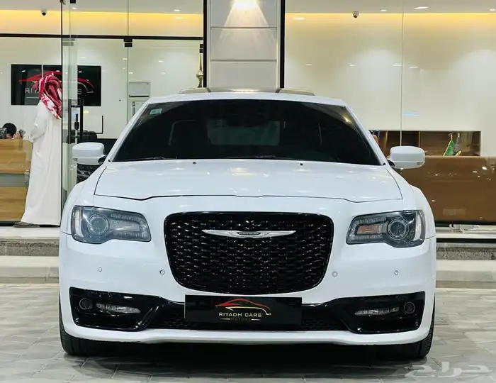 كرايزلر 2015 V6 S ( بحالة ممتازة ) 2