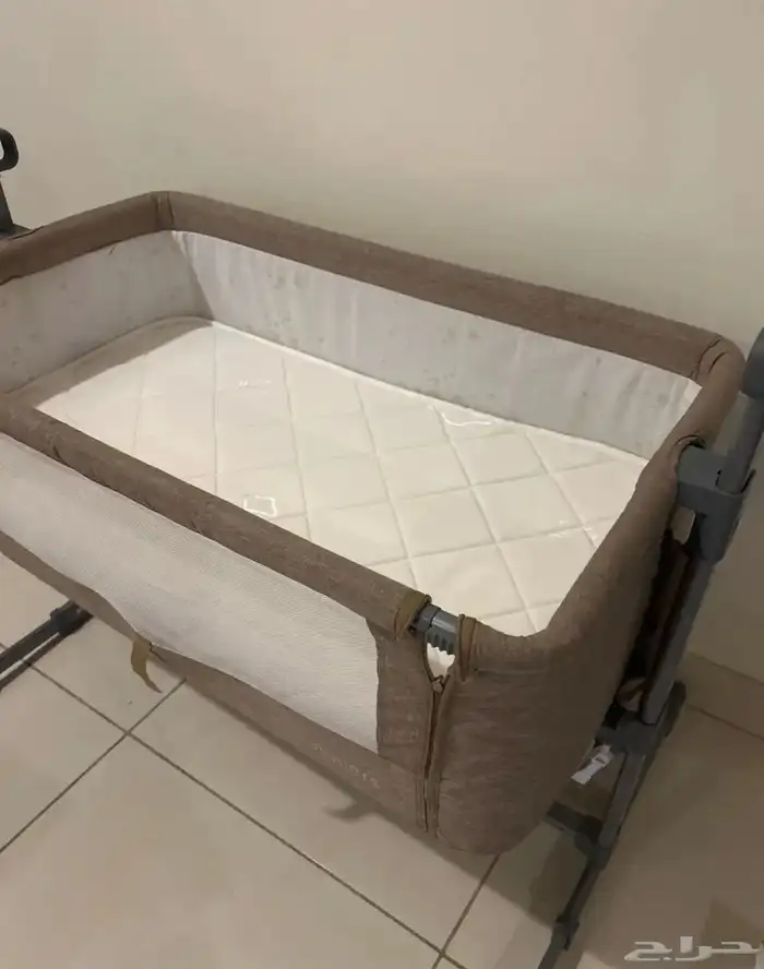 سرير اطفال رضع 0